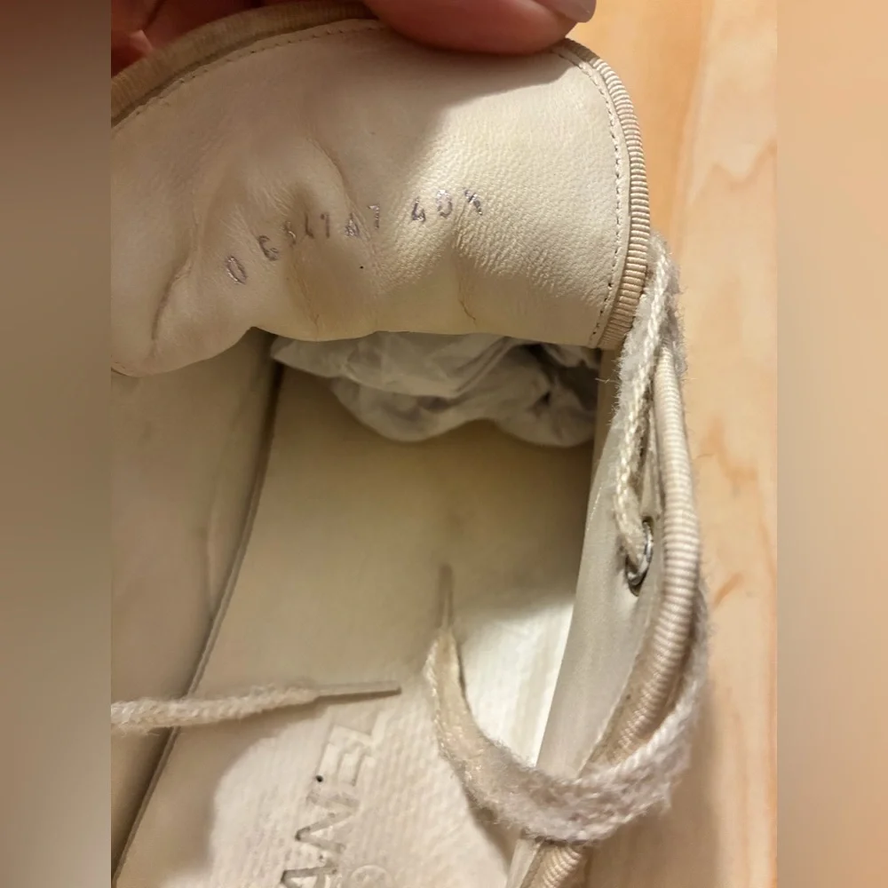 CHANEL Cream Tweed sneakers